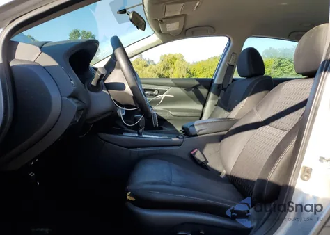 2018 Nissan Altima 2.5 z USA, uszkodzony, nr VIN 1N4AL3AP8JC267952